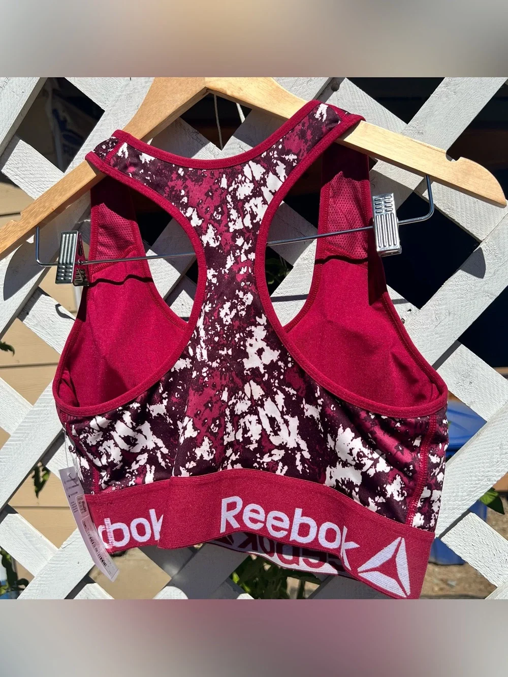 NWT Reebok Performance Bra XL Berry Tie Dye Racerback Moisture Wicking Abstract